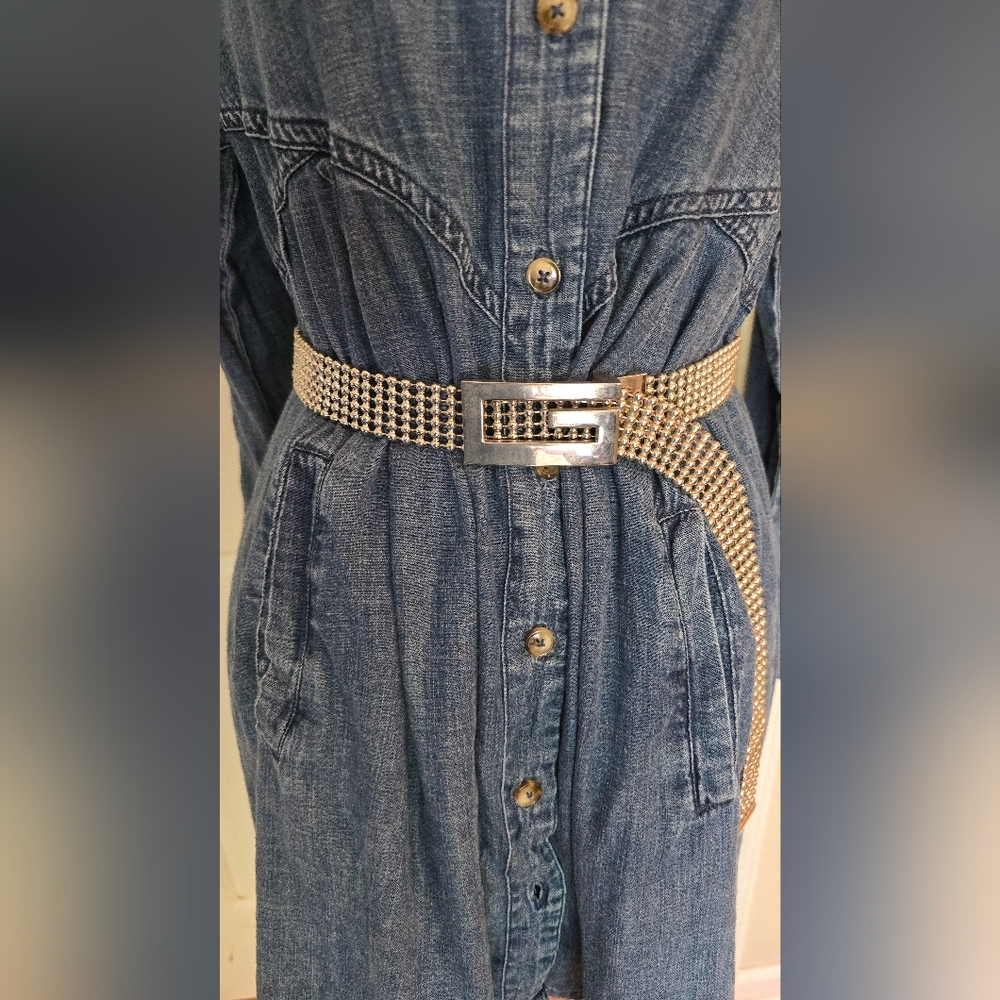 GUESS Vintage Heavy Silver Metal 6 Rows of Beaded Chain "G" Belt in size S/M.